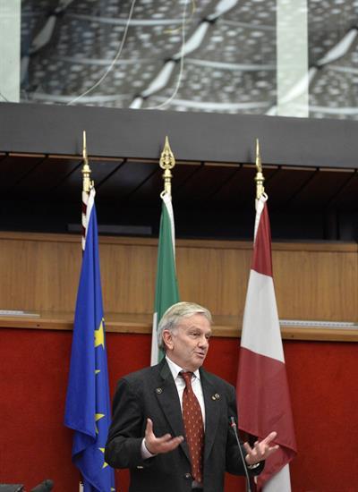 Il presidente Kaswalder in aula