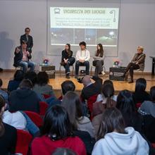 Liceo Rosmini di Rovereto, un viaggio nella storia, nell'oggi e nel domani dell'Autonomia Liceo Rosmini di Rovereto, un viaggio nella storia, nell'oggi e nel domani dell'Autonomia