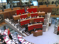 Banchi nella Giunta in aula consiliare